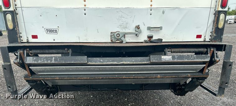 image for item KW9164 2007 International 4300  box truck