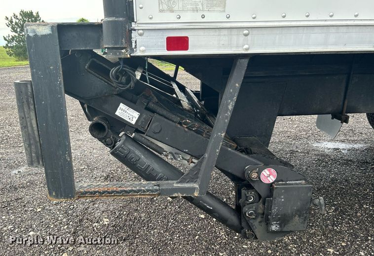 image for item KW9164 2007 International 4300  box truck