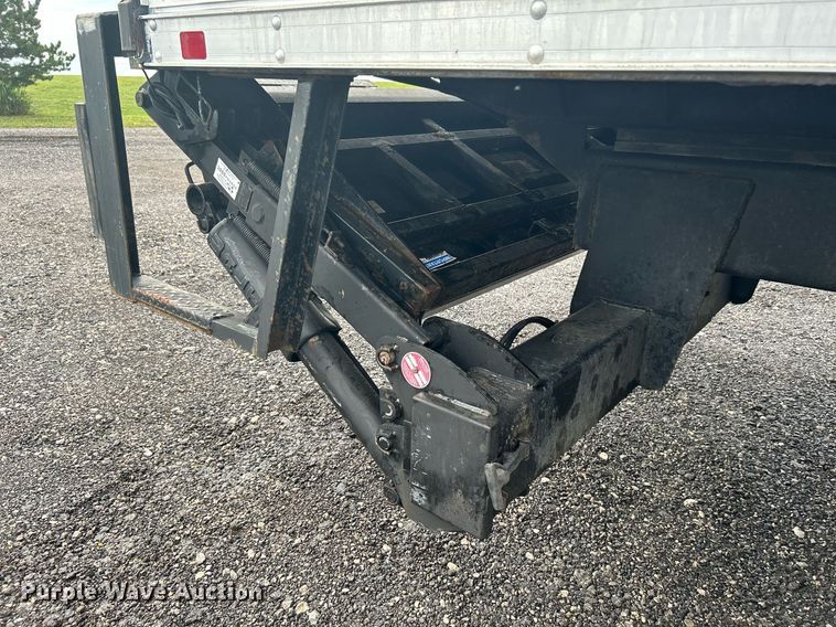 image for item KW9164 2007 International 4300  box truck