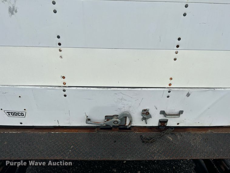 image for item KW9164 2007 International 4300  box truck