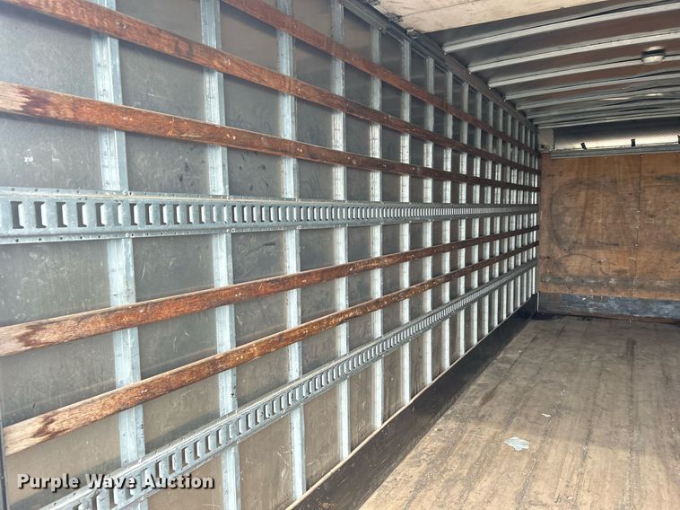 image for item KW9164 2007 International 4300  box truck