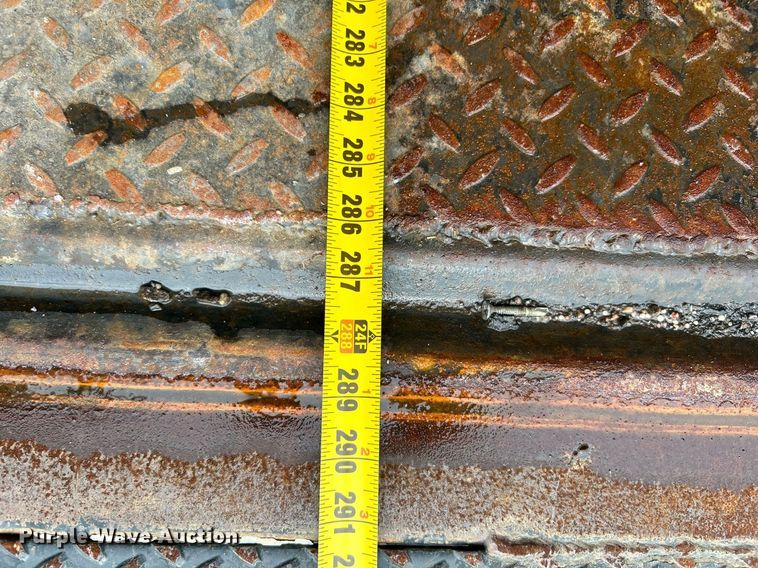 image for item KW9164 2007 International 4300  box truck