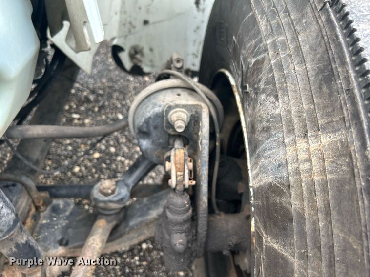 image for item KW9164 2007 International 4300  box truck