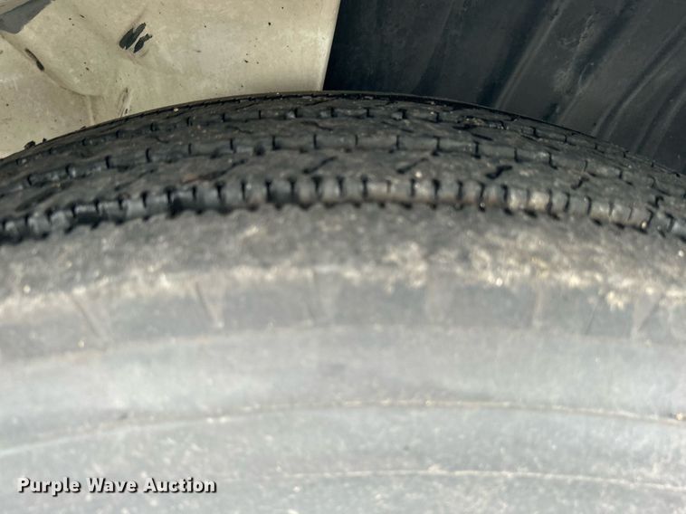 image for item KW9164 2007 International 4300  box truck