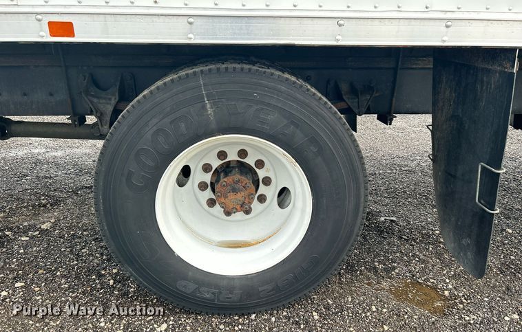 image for item KW9164 2007 International 4300  box truck