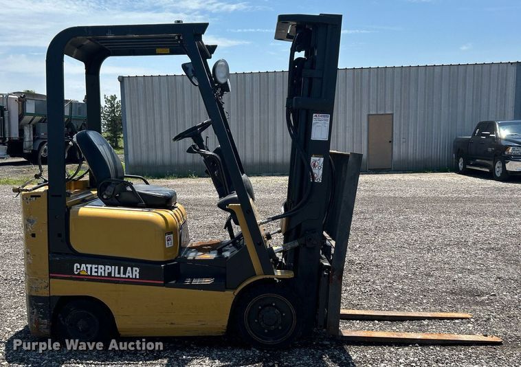 image for item KW9170 2000 Caterpillar GC18K  forklift