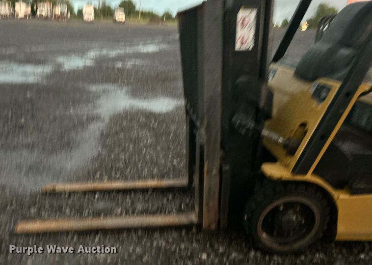 image for item KW9170 2000 Caterpillar GC18K  forklift