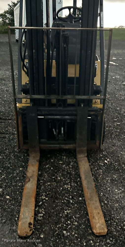 image for item KW9170 2000 Caterpillar GC18K  forklift