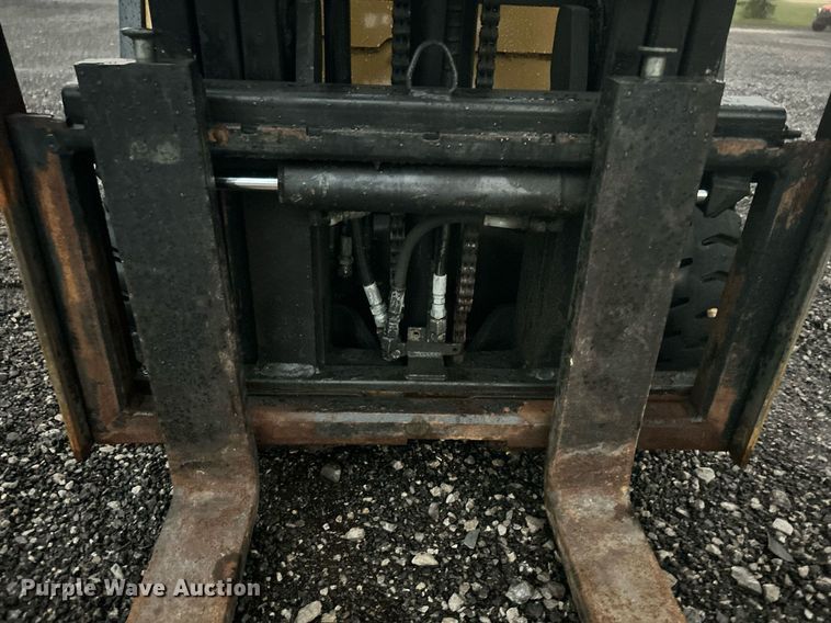 image for item KW9170 2000 Caterpillar GC18K  forklift