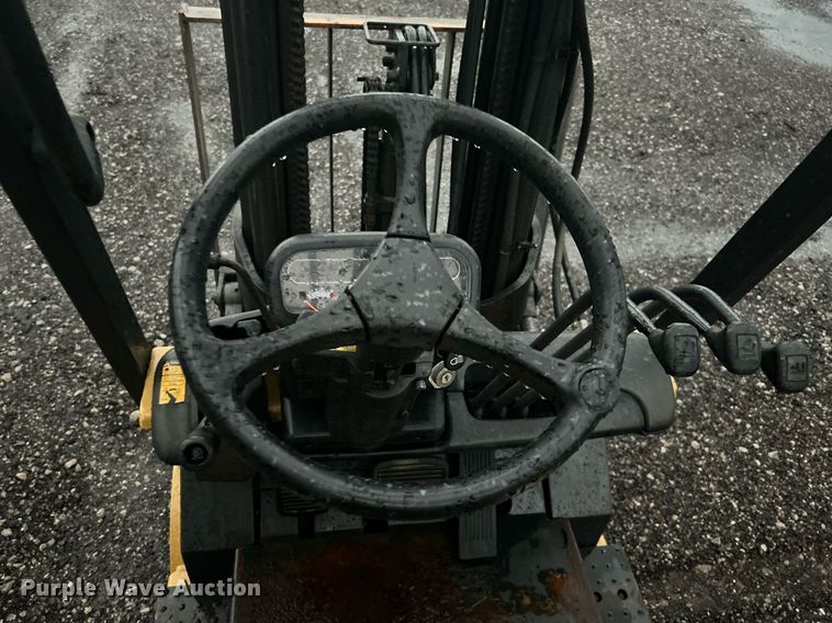 image for item KW9170 2000 Caterpillar GC18K  forklift