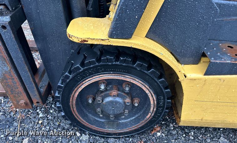 image for item KW9170 2000 Caterpillar GC18K  forklift