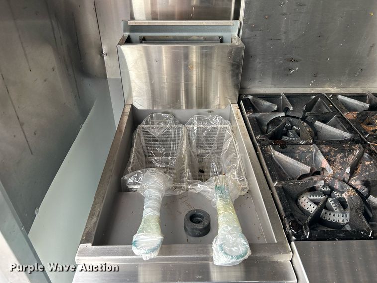 image for item KW9183 2022 The Fud Trailer  food trailer