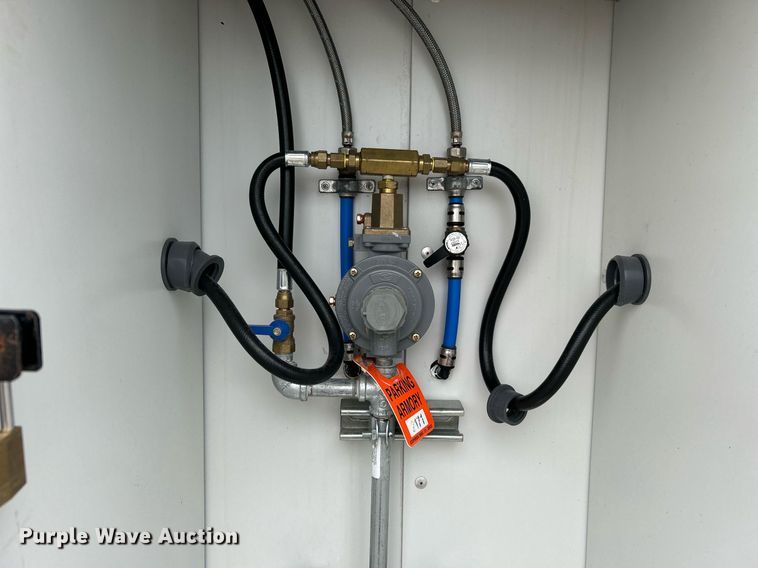 image for item KW9183 2022 The Fud Trailer  food trailer