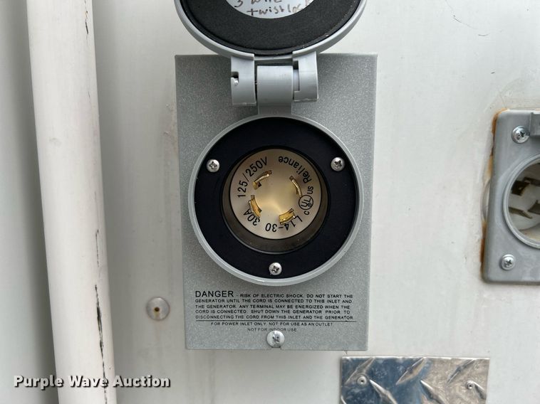 image for item KW9183 2022 The Fud Trailer  food trailer