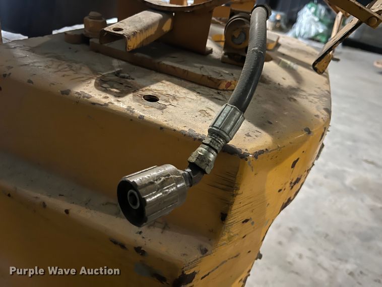 image for item LI9568 Allis Chalmers ACC30  forklift