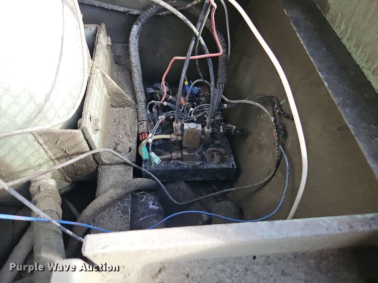 image for item LM9076 (2) air compressors