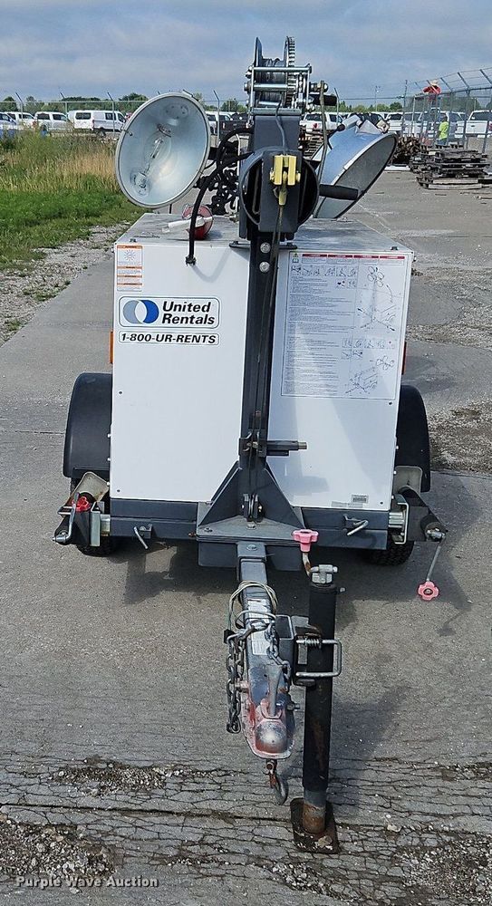 image for item LM9077 Magnum MLT3060M  light plant