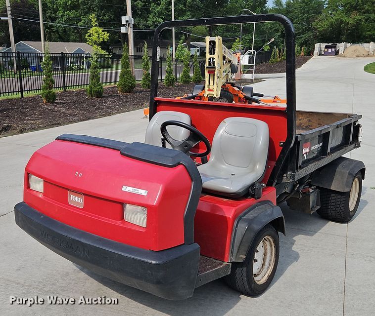 image for item LM9081 2010 Toro Workman HDX  utility vehicle