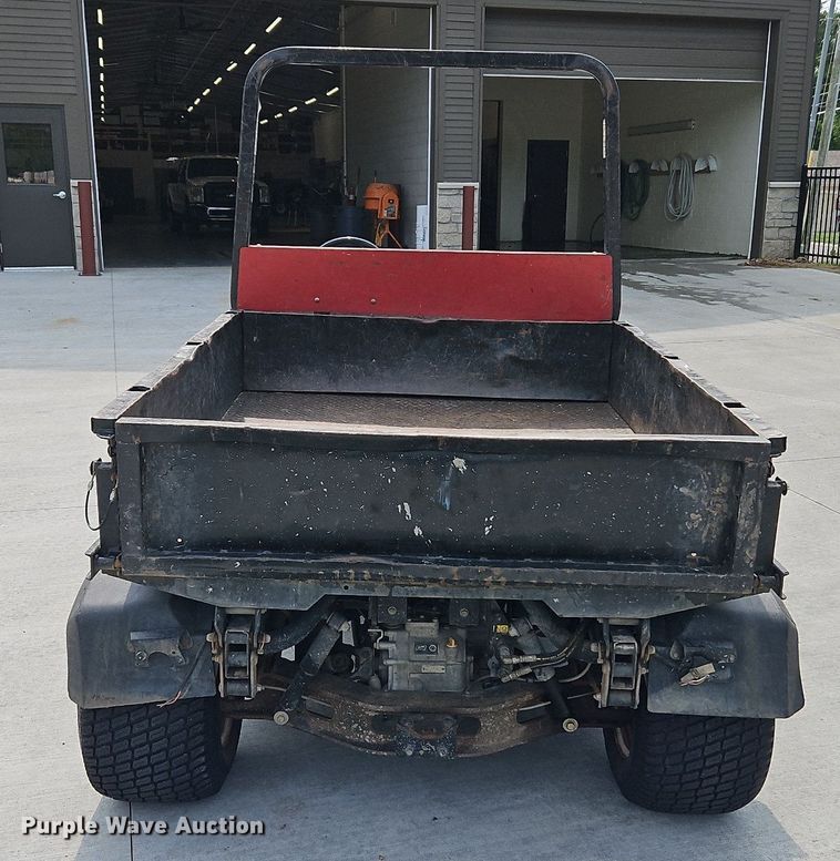 image for item LM9081 2010 Toro Workman HDX  utility vehicle