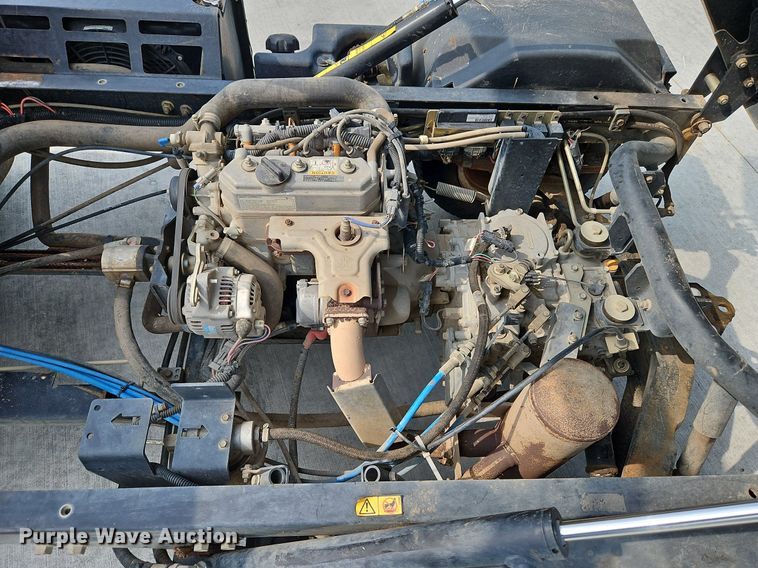 image for item LM9081 2010 Toro Workman HDX  utility vehicle