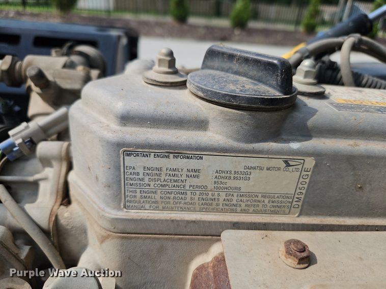 image for item LM9081 2010 Toro Workman HDX  utility vehicle