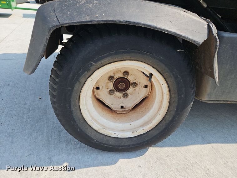 image for item LM9081 2010 Toro Workman HDX  utility vehicle