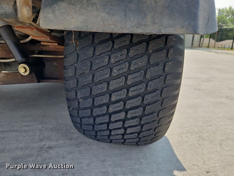 image for item LM9081 2010 Toro Workman HDX  utility vehicle