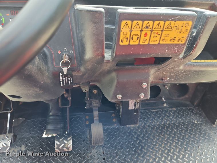 image for item LM9082 Toro Workman HDX  utility vehicle