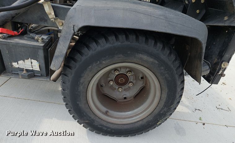 image for item LM9082 Toro Workman HDX  utility vehicle