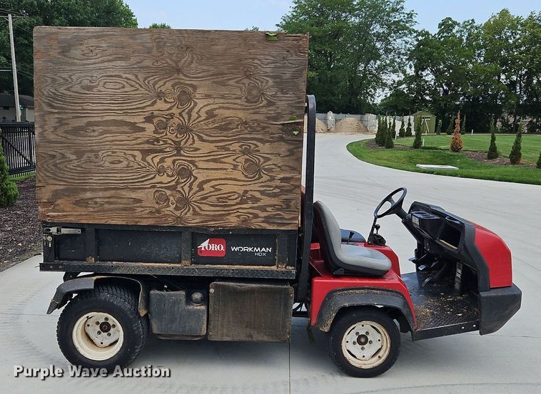 image for item LM9083 2010 Toro Workman HDX  utility vehicle