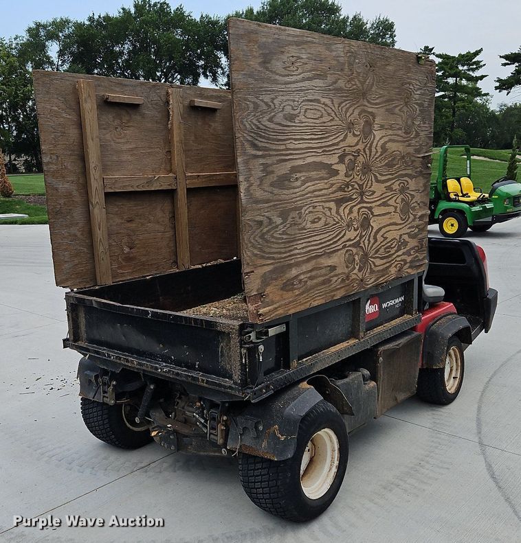 image for item LM9083 2010 Toro Workman HDX  utility vehicle