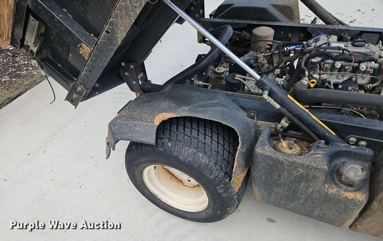 image for item LM9083 2010 Toro Workman HDX  utility vehicle