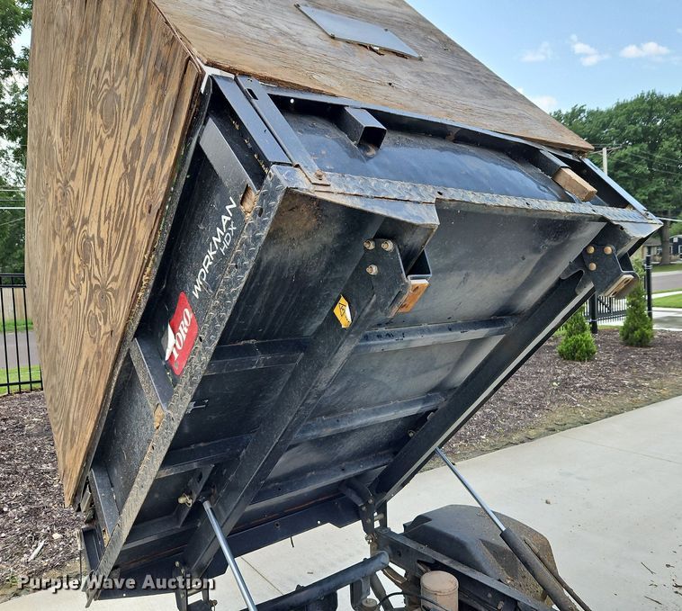 image for item LM9083 2010 Toro Workman HDX  utility vehicle