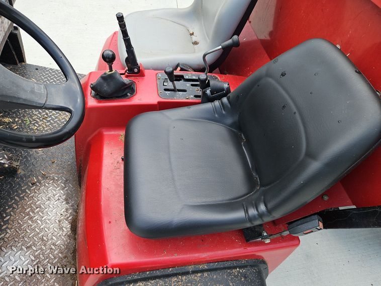 image for item LM9083 2010 Toro Workman HDX  utility vehicle