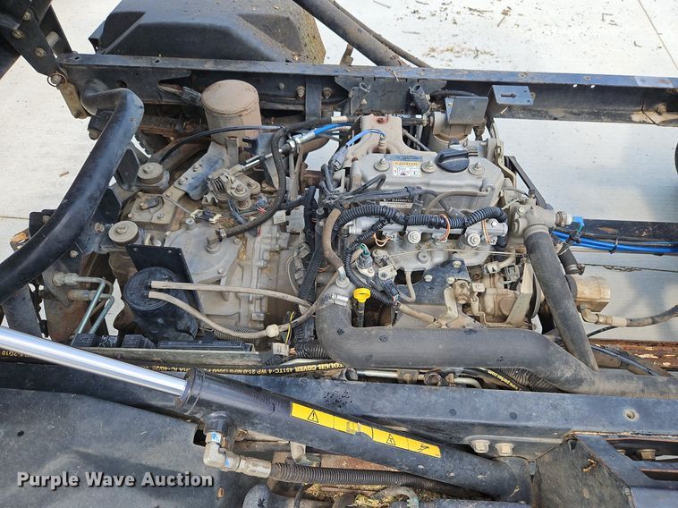 image for item LM9083 2010 Toro Workman HDX  utility vehicle