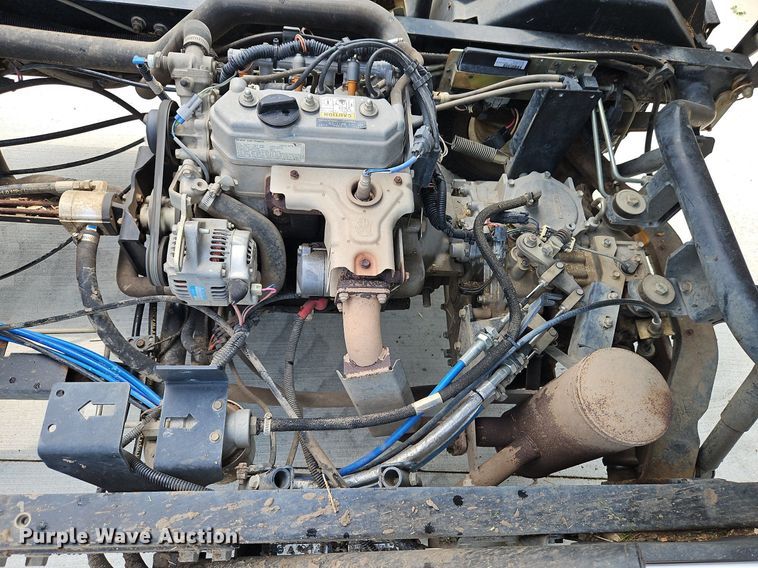 image for item LM9083 2010 Toro Workman HDX  utility vehicle