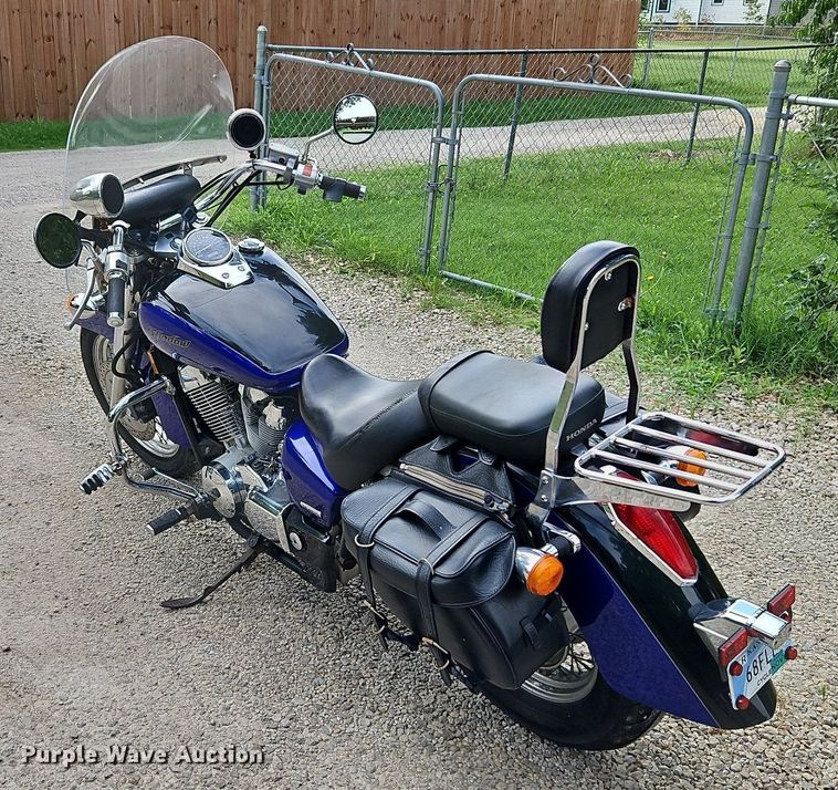 image for item LM9085 2004 Honda VT750  motorcycle