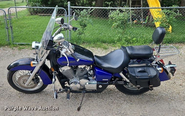 image for item LM9085 2004 Honda VT750  motorcycle