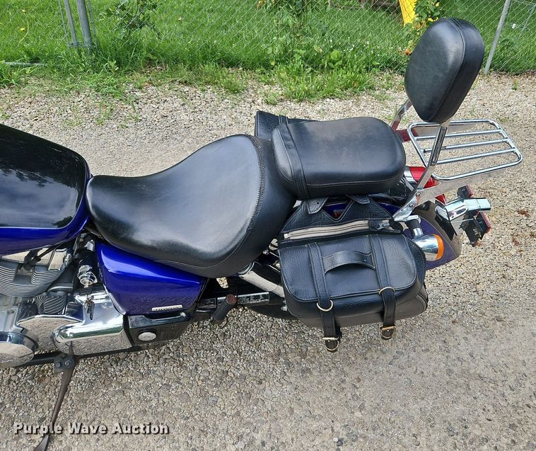 image for item LM9085 2004 Honda VT750  motorcycle