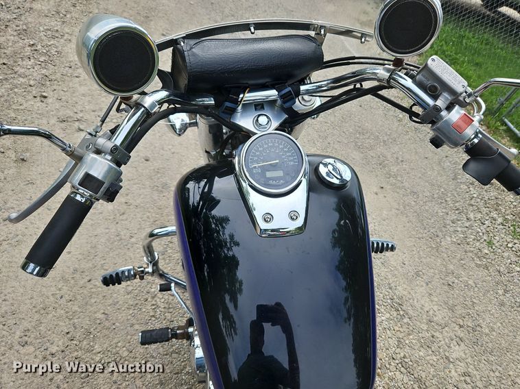 image for item LM9085 2004 Honda VT750  motorcycle