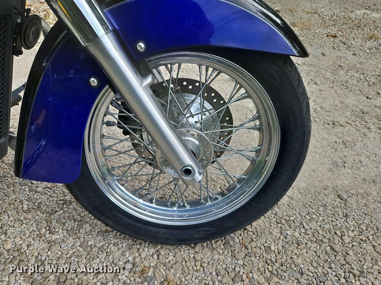 image for item LM9085 2004 Honda VT750  motorcycle