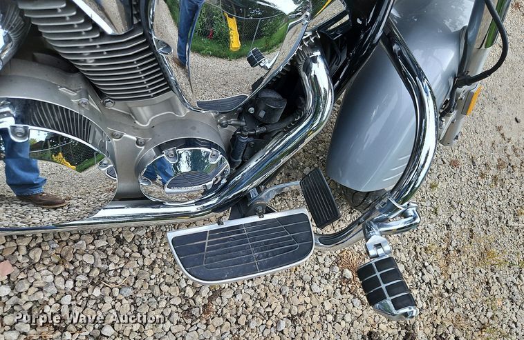 image for item LM9086 2005 Honda VTX1300R  motorcycle