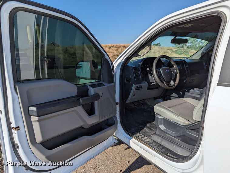 image for item LM9833 2019 Ford F150  SuperCrew pickup truck