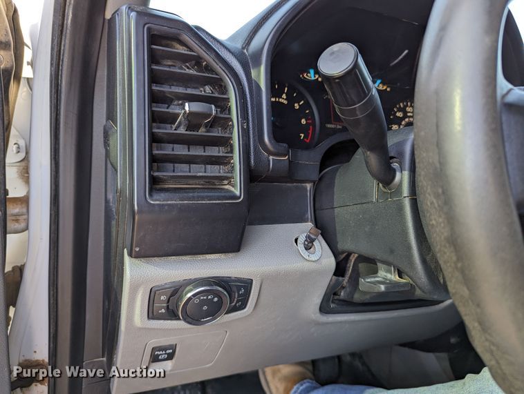 image for item LM9833 2019 Ford F150  SuperCrew pickup truck