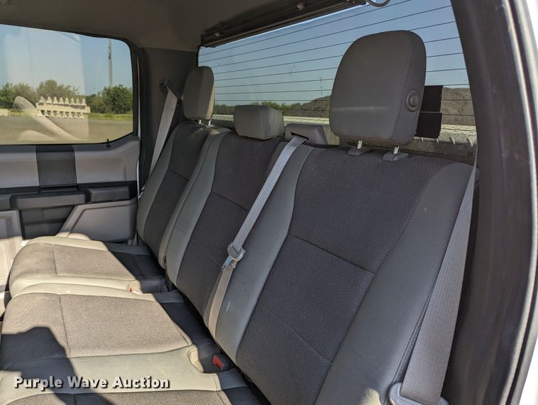 image for item LM9833 2019 Ford F150  SuperCrew pickup truck