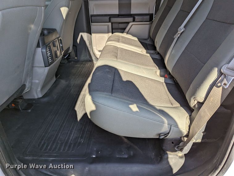 image for item LM9833 2019 Ford F150  SuperCrew pickup truck