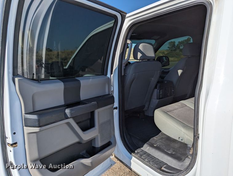 image for item LM9833 2019 Ford F150  SuperCrew pickup truck