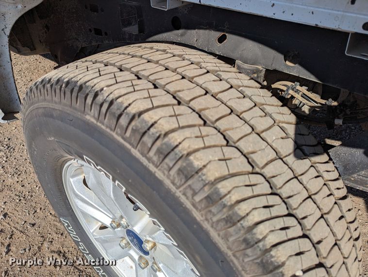 image for item LM9833 2019 Ford F150  SuperCrew pickup truck