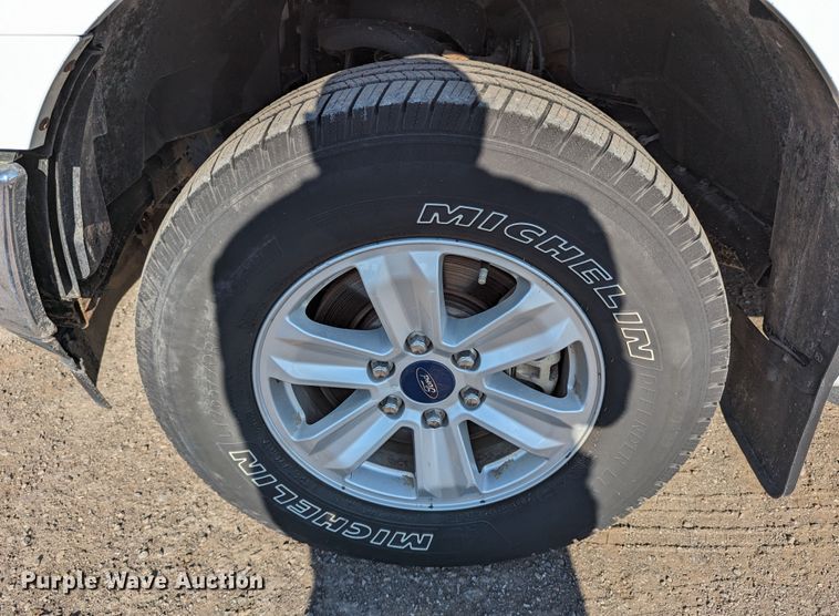 image for item LM9833 2019 Ford F150  SuperCrew pickup truck