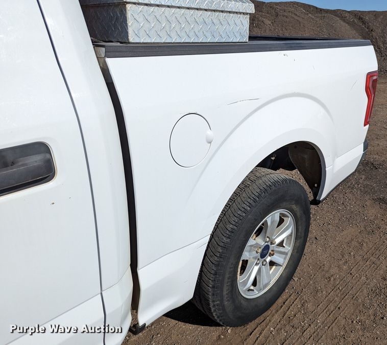 image for item LM9834 2016 Ford F150  SuperCrew pickup truck